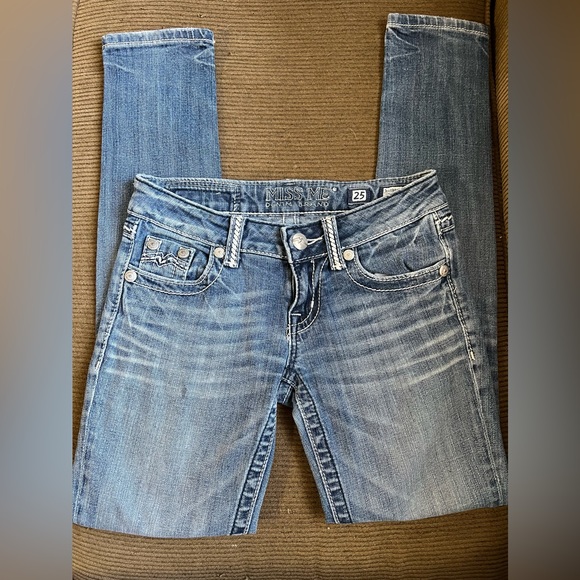 Women’s Size 25 Jeans - Picture 2 of 5